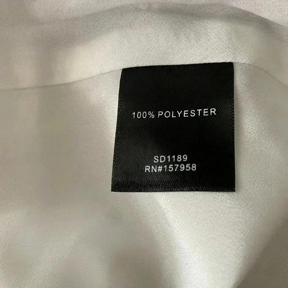 🆕NWOT Senlis Women Lightweight Ruffle Mini Dress V-Neck White Purple Floral S🆕 - Picture 11 of 12